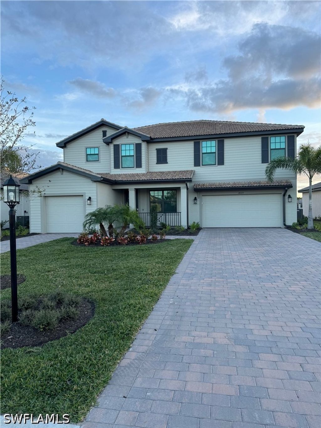 18227 Ridgeline Dr, Estero