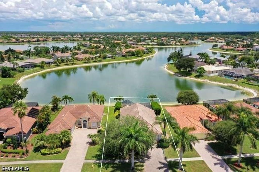 2940 Orange Grove Trl, Naples