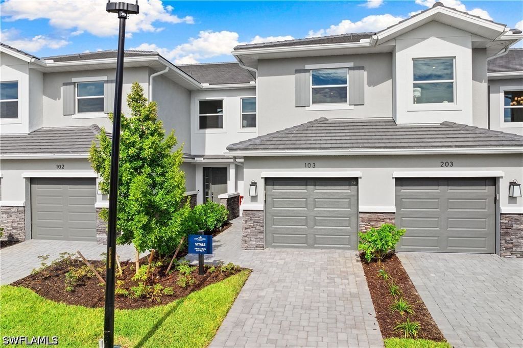 15339 Giardino Dr 11-103, Naples