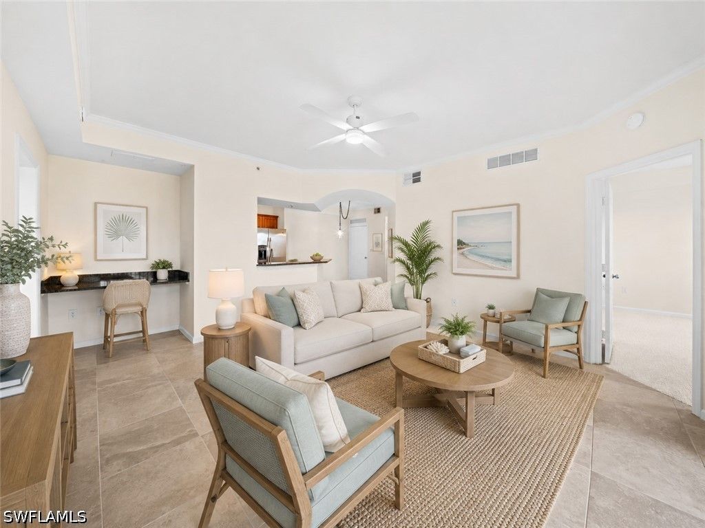 13000 Positano Cir 204, Naples
