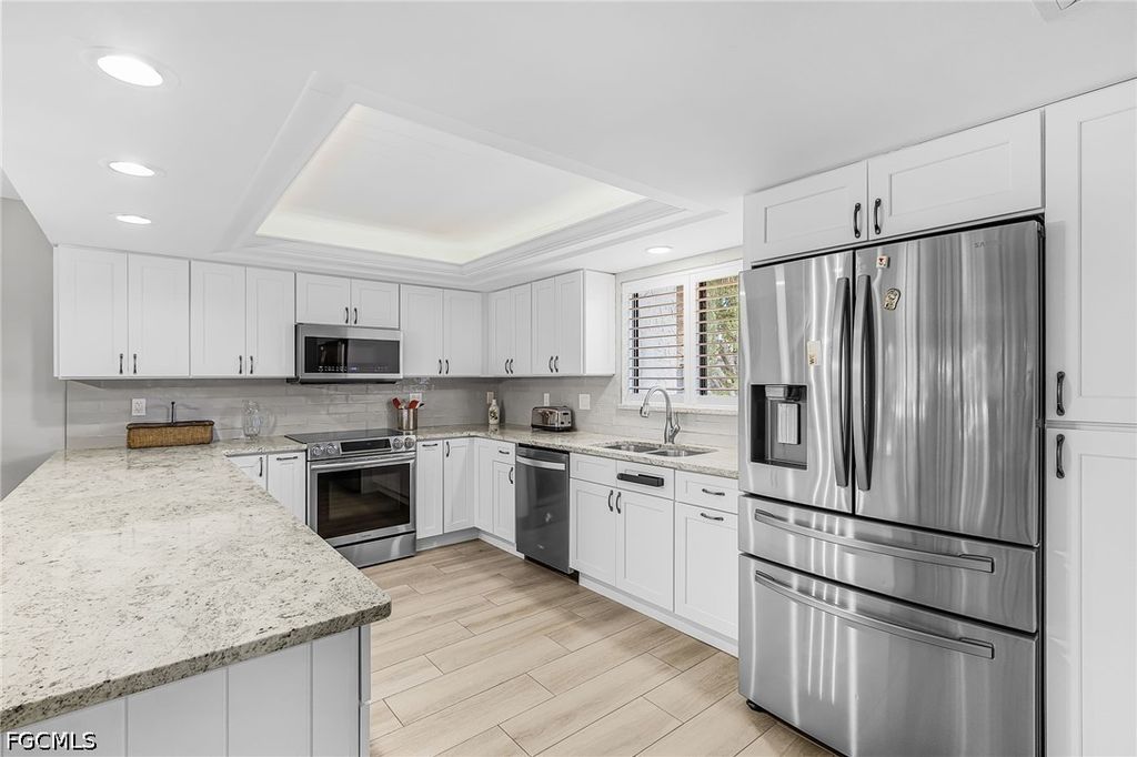 4390 Foremast Ct 2d, Fort Myers