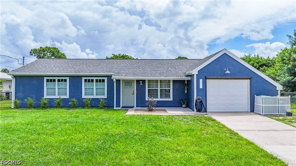 2016 Pellam Blvd, Port Charlotte
