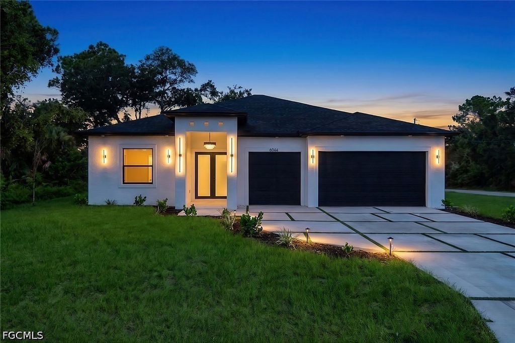 6044 Acorn Cir, LABELLE