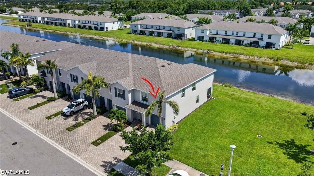 15364 Wildflower Cir, Naples