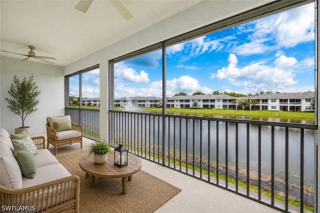 2647 Seychelles Cir 2206, Naples