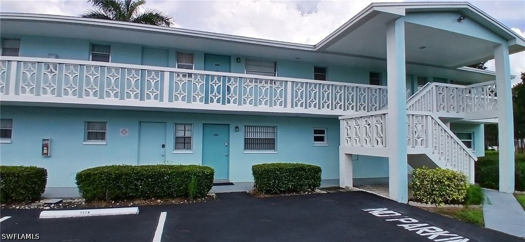 1207 Tropic Ter, North Fort Myers