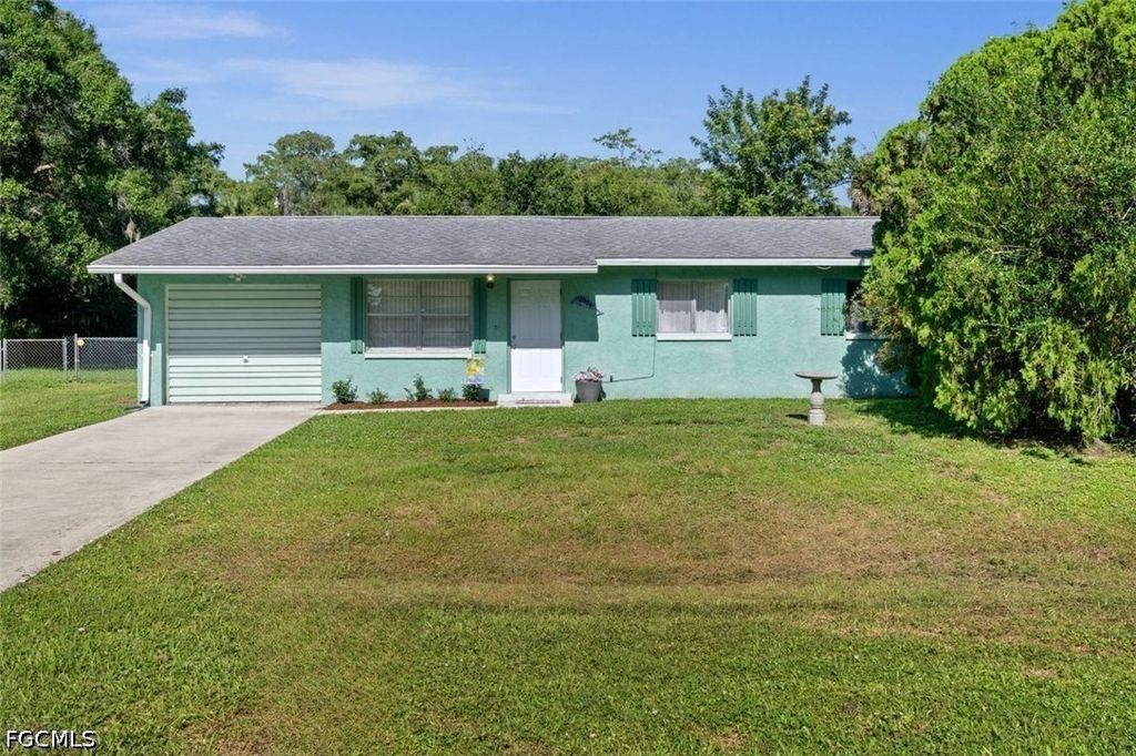 2976 Ribbon Ct, FORT MYERS