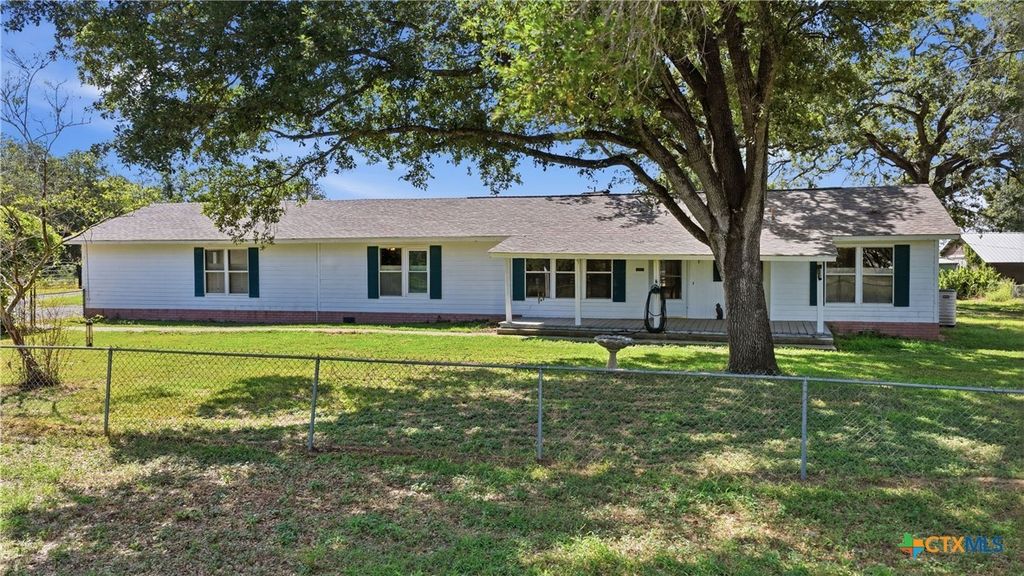 4821 Fm 467, Seguin