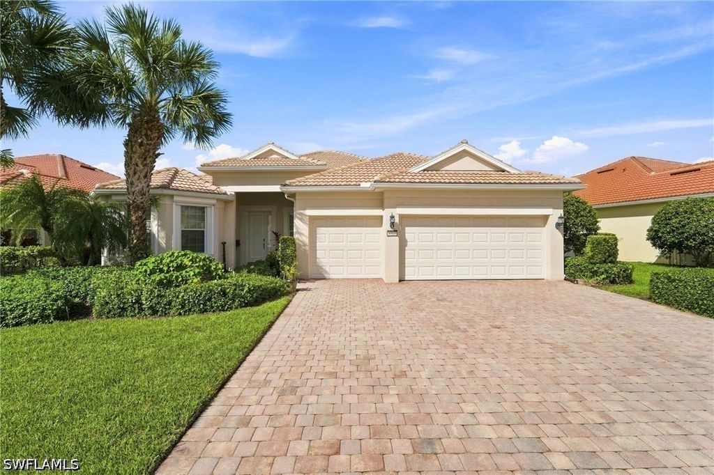 8910 Verducci Ct, Naples