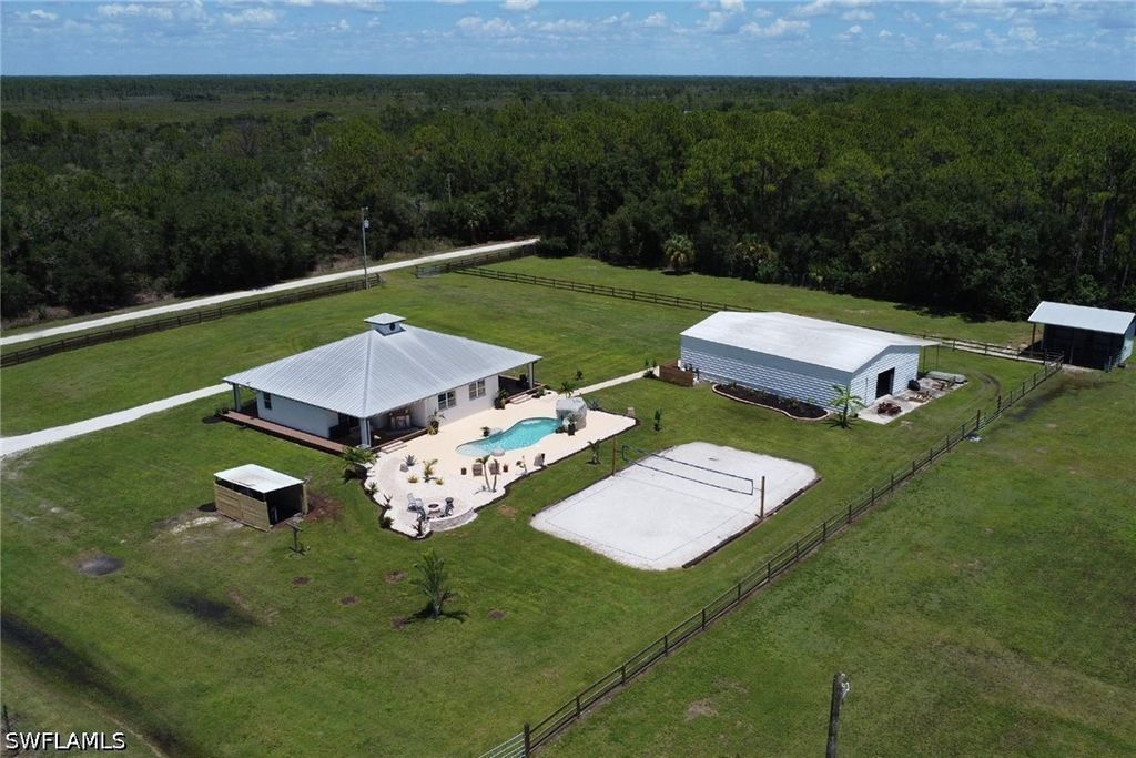 37061 Rickard Ln, North Fort Myers