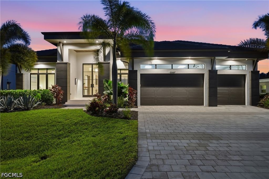 4949 Seville Ct, CAPE CORAL
