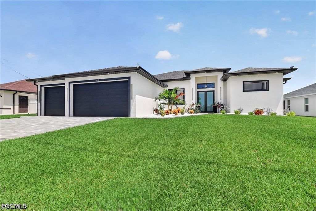 1417 Sw 24th St, CAPE CORAL