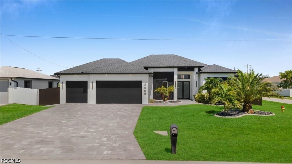 3009 Sw 16th Pl, CAPE CORAL