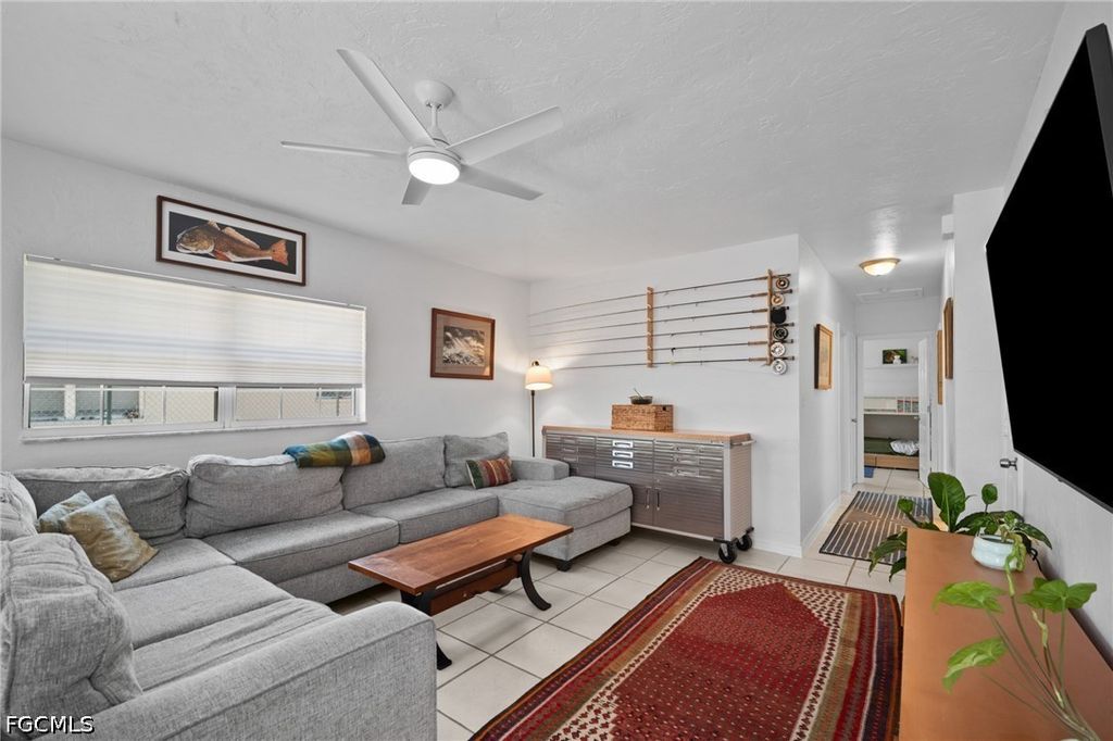 273 Porter St, Naples