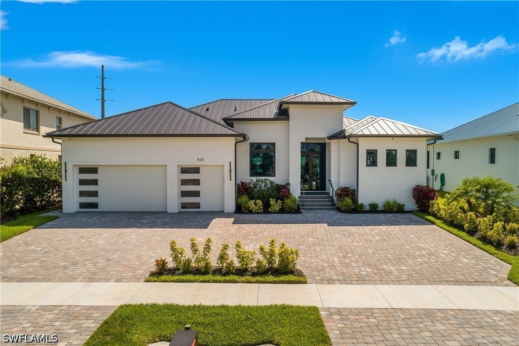 840 Rose Ct, Marco Island