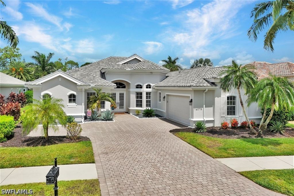 16075 Parque Ln, Naples