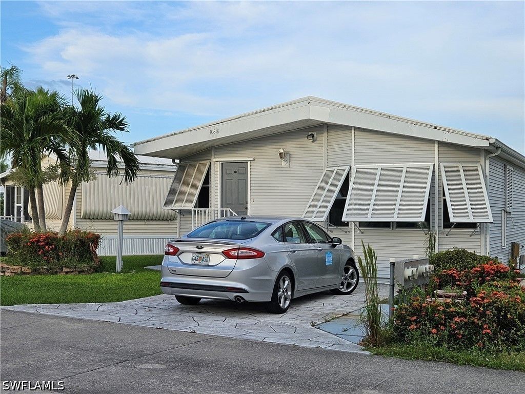 10818 Vireo Cir, Estero