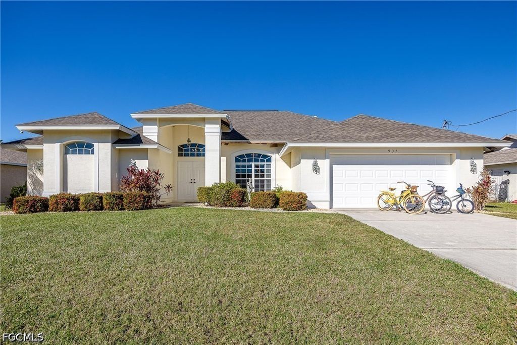 937 El Dorado Pkwy W, Cape Coral