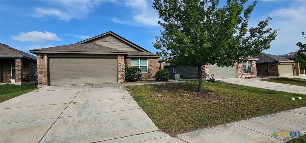 1024s Sandwell Court, Seguin