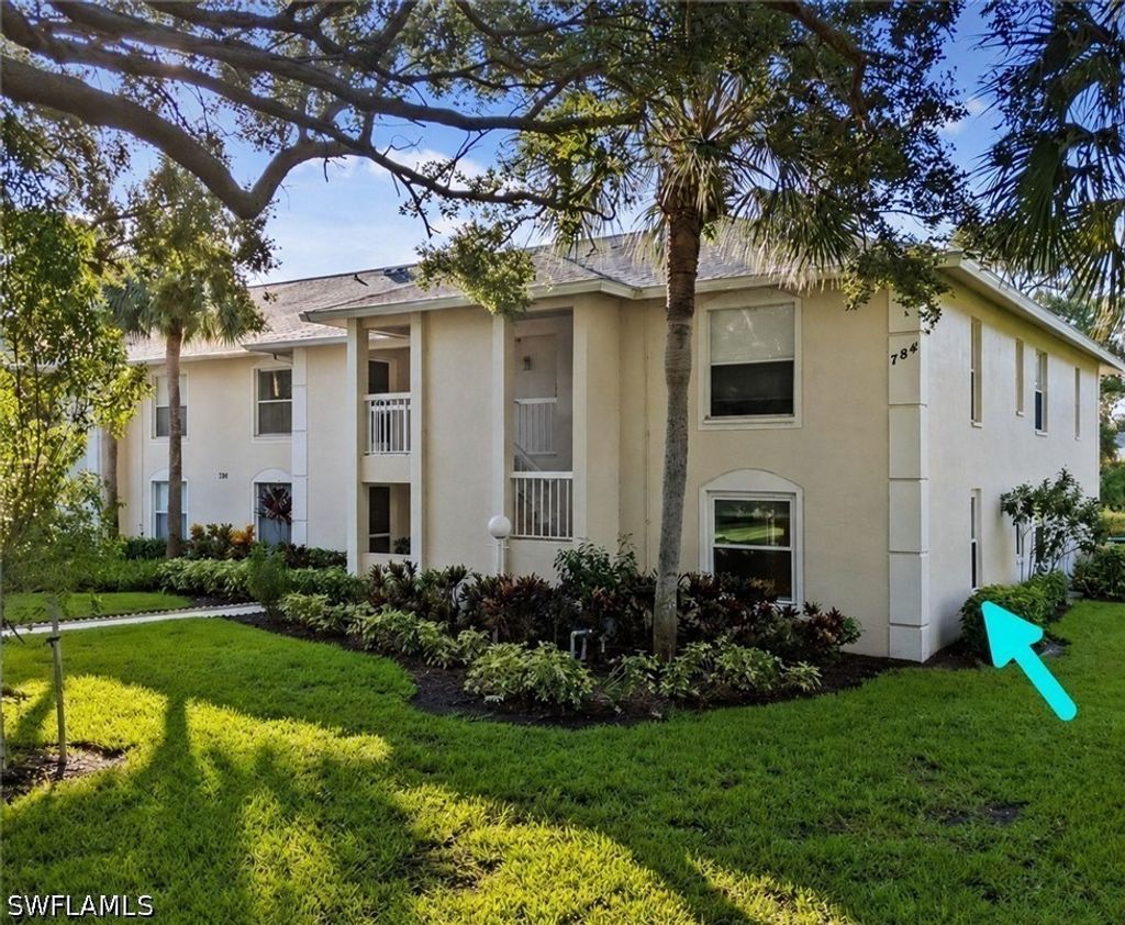 784 Landover Cir 104, Naples