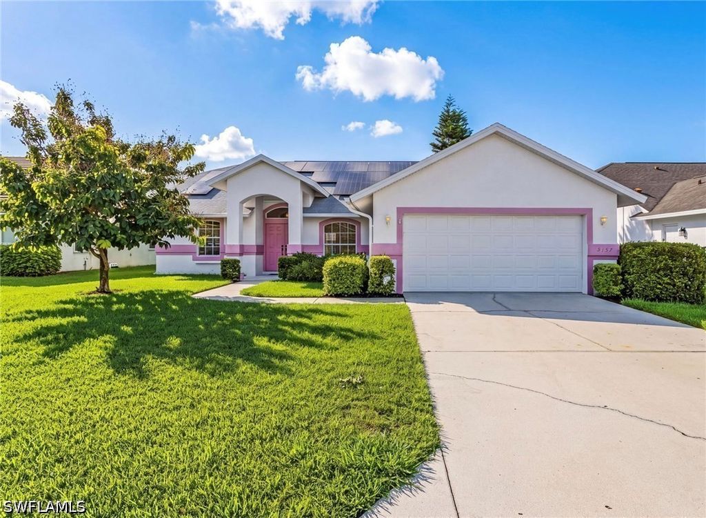 5157 Lochwood Ct, Naples