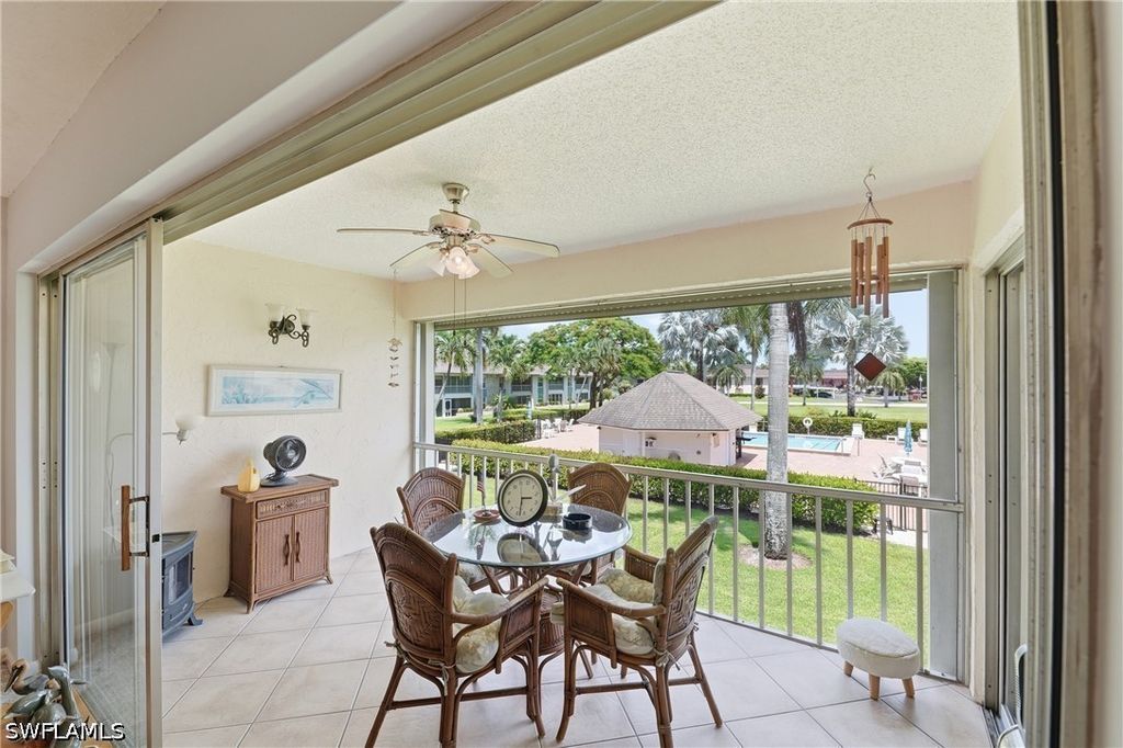 325 Charlemagne Blvd 204b, Naples
