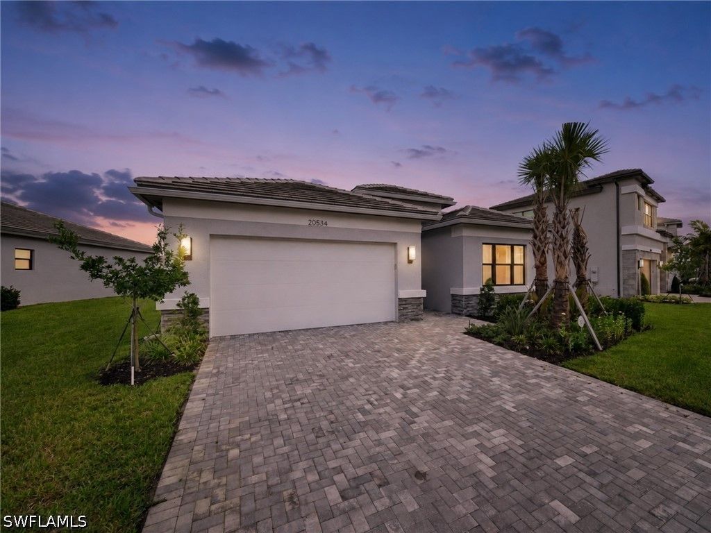 20534 Fair Oak Ln, Estero