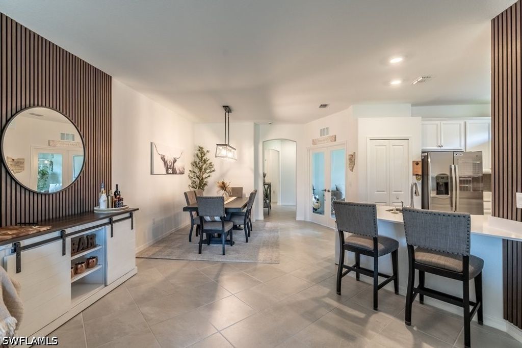 2645 Vine Ave, Naples