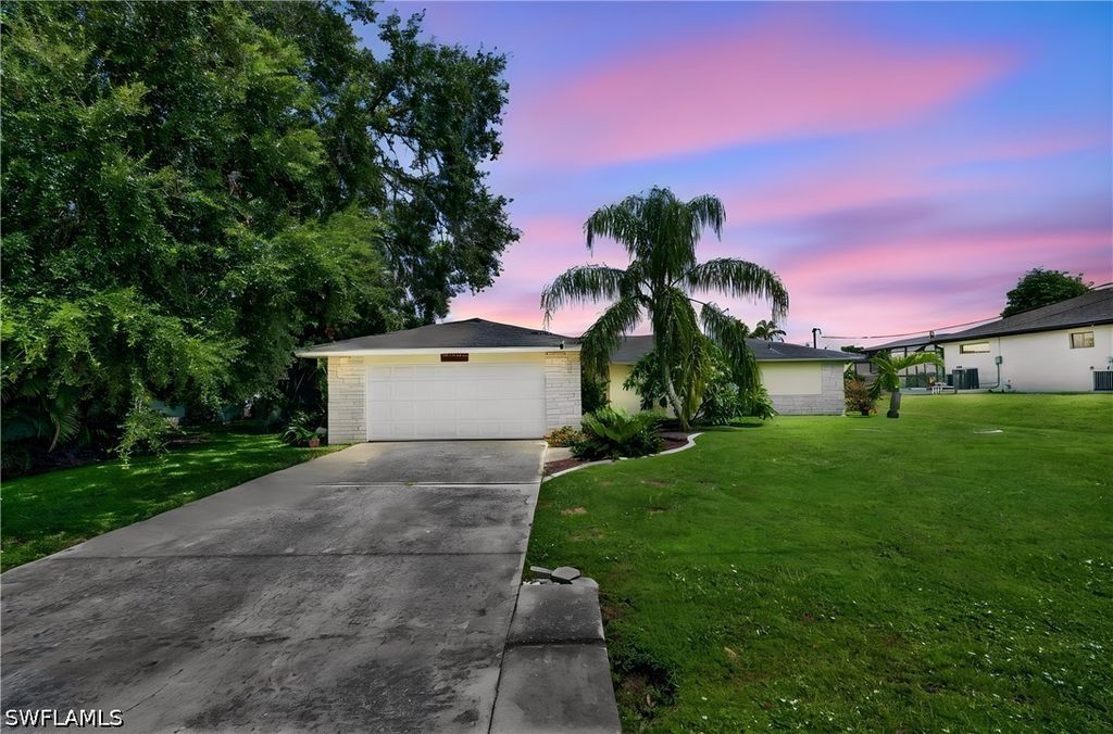 13512 Caribbean Blvd, Fort Myers