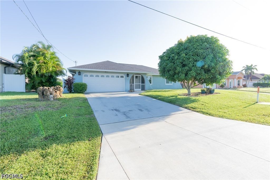 115 Se 35th Ter, CAPE CORAL