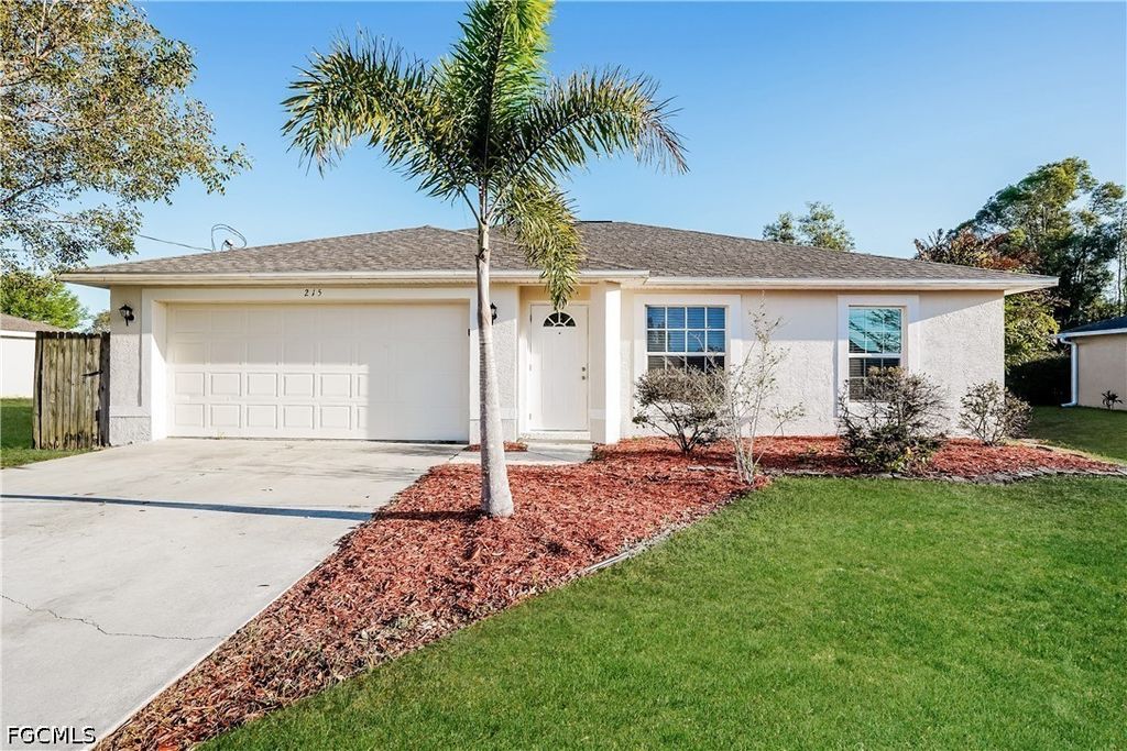 215 Manasota St, Fort Myers