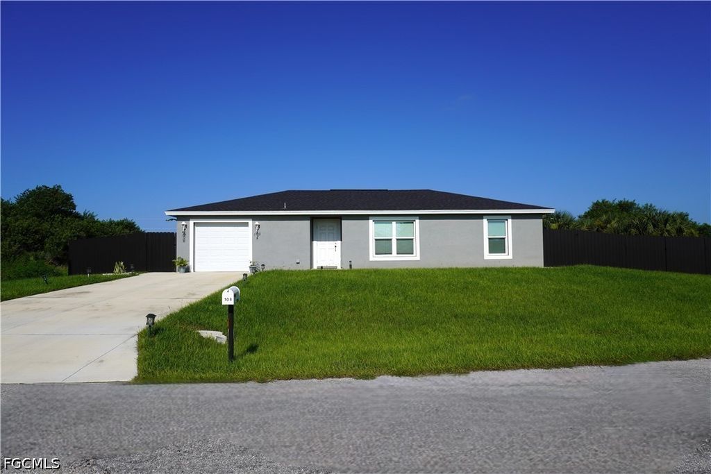 108 Dublin Cir, Labelle