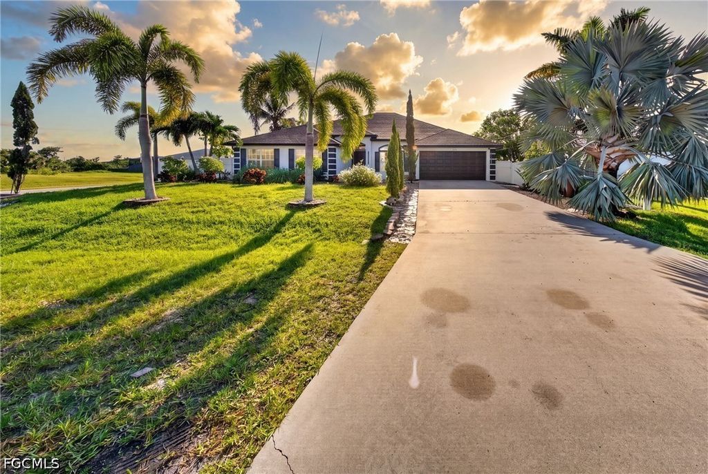 527 Nw 27th Ave, Cape Coral