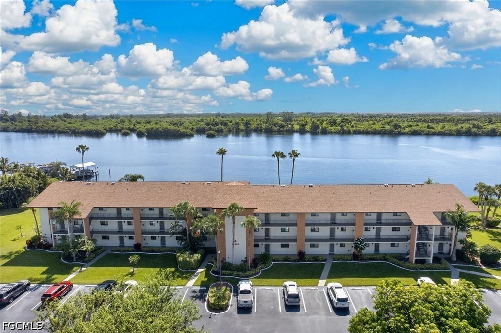 16200 Bay Pointe Blvd 208, North Fort Myers