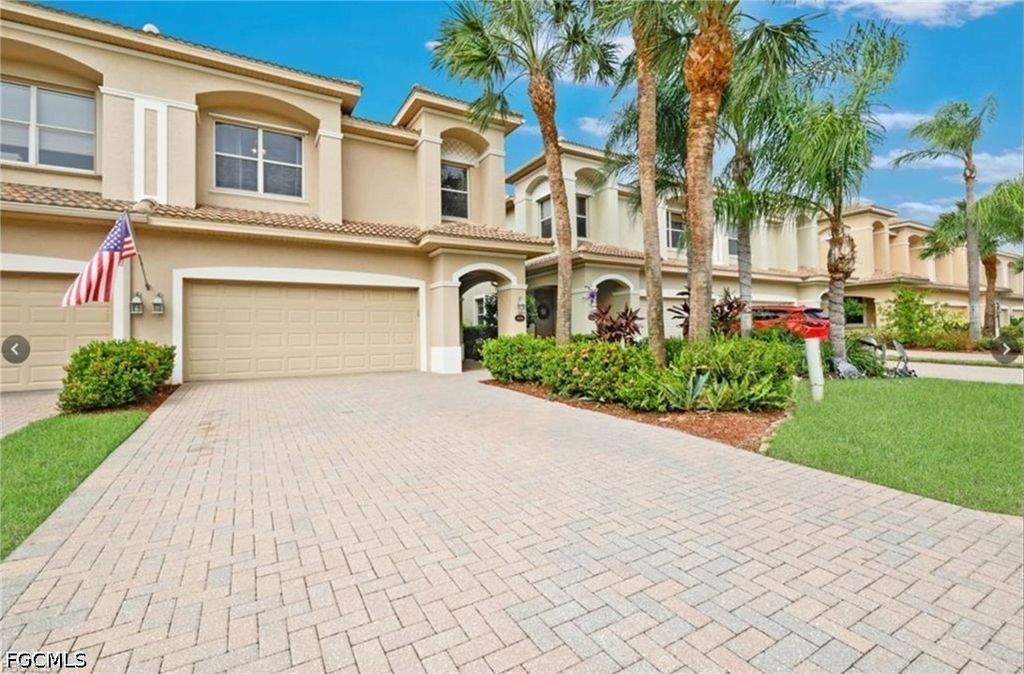 20592 Larino Loop, Estero