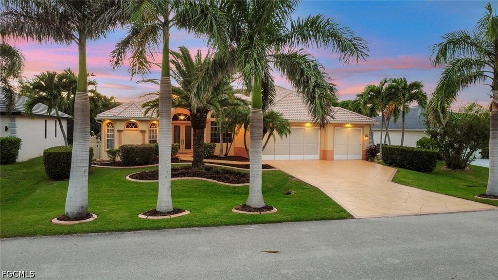 4918 Sw 27th Ave, CAPE CORAL