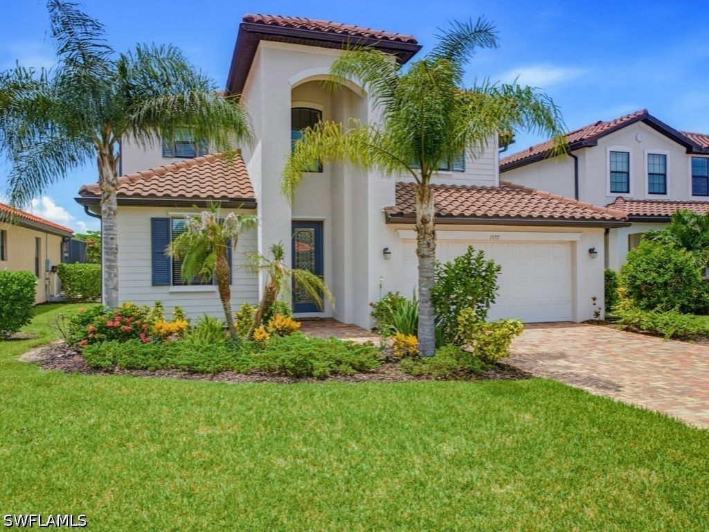 1577 Vizcaya Ln, Naples