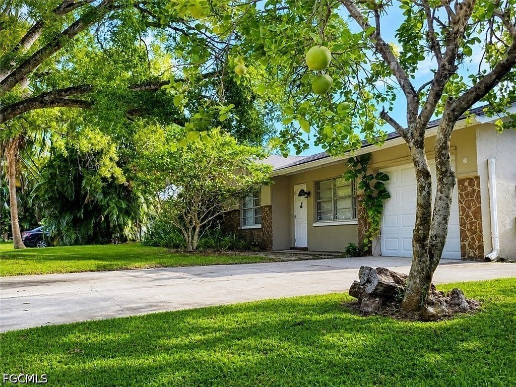 1591 Sunkist Way, FORT MYERS