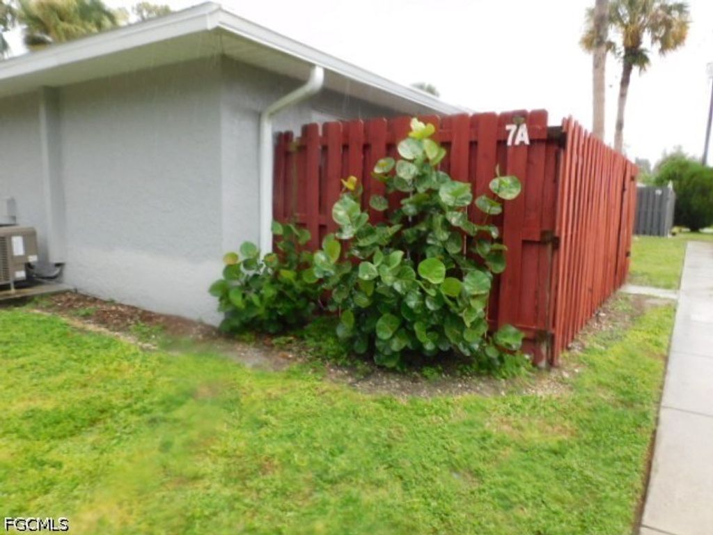 1165 Palm Ave 7a, NORTH FORT MYERS