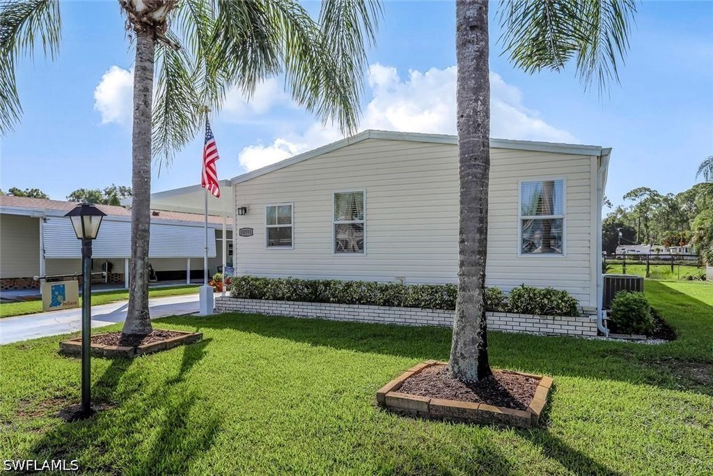 10591 Wales Loop, Bonita Springs