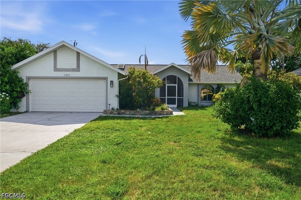 2202 Sw 14th Ave, Cape Coral