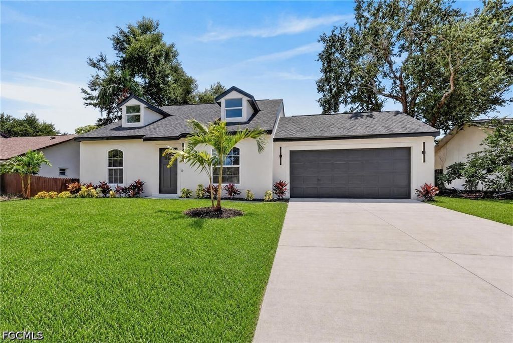 9100 Aster Rd, FORT MYERS