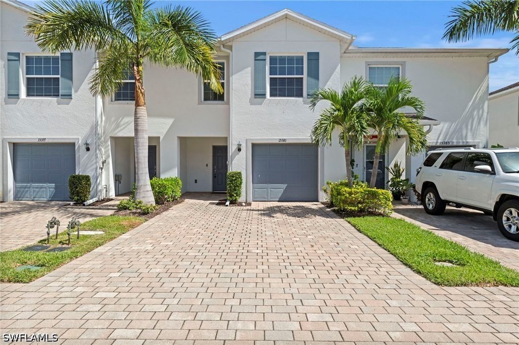 15381 Wildflower Cir, Naples