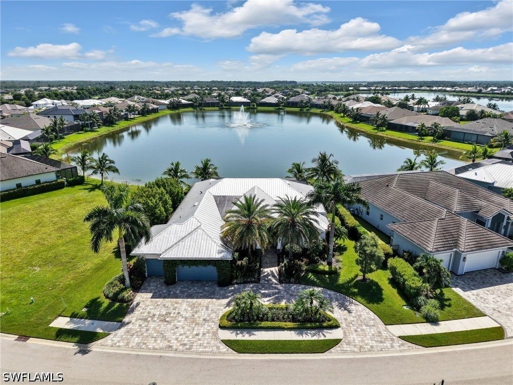 14343 Charthouse Cir, Naples