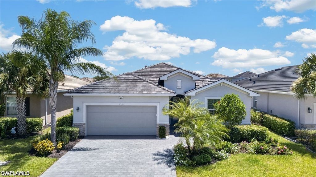 2178 Clementine St, Naples