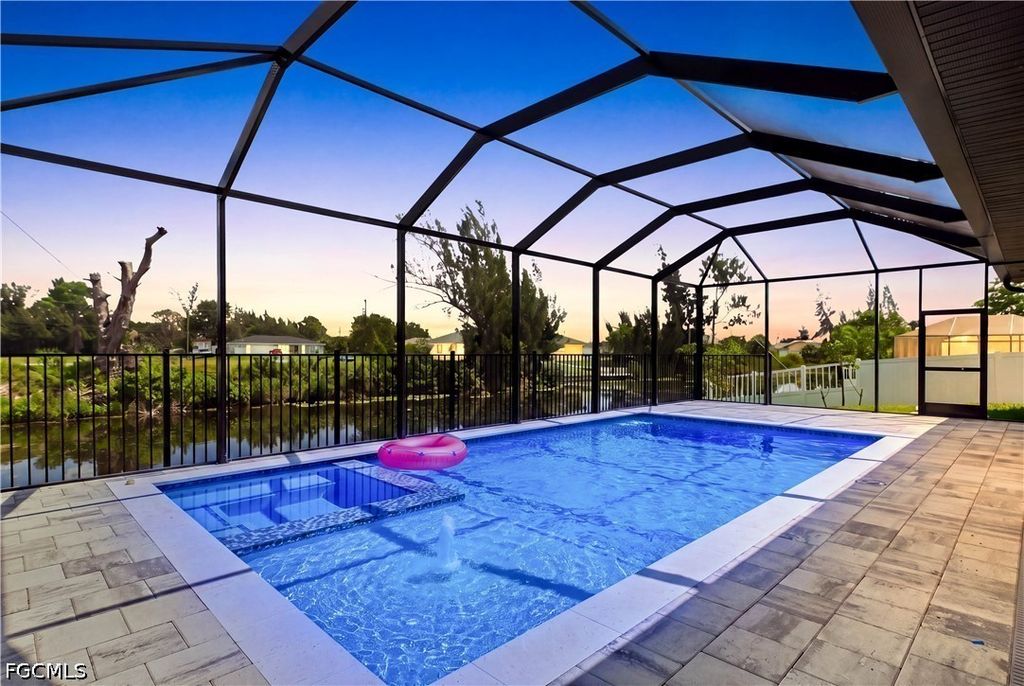 2251 Sw 2nd Ter, Cape Coral