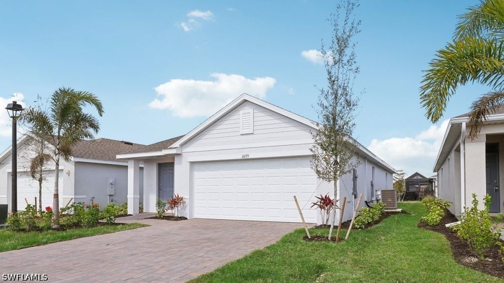2665 Soft Coral Way, North Fort Myers