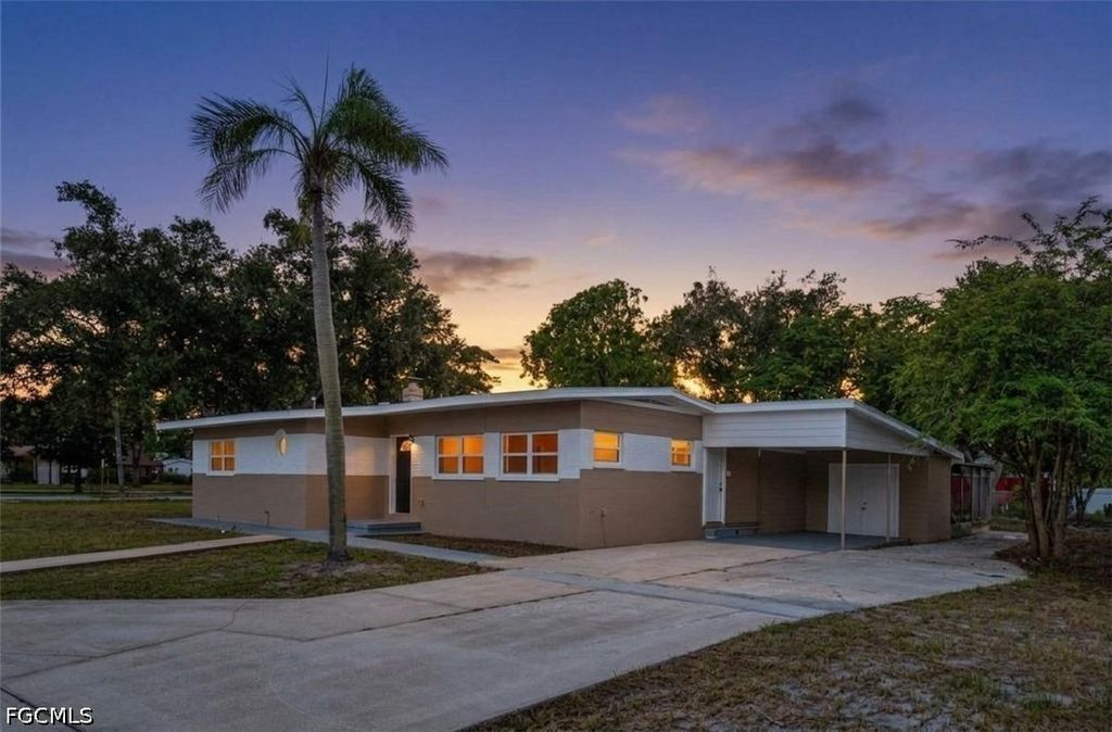 5131 Aragon Way S, St Petersburg