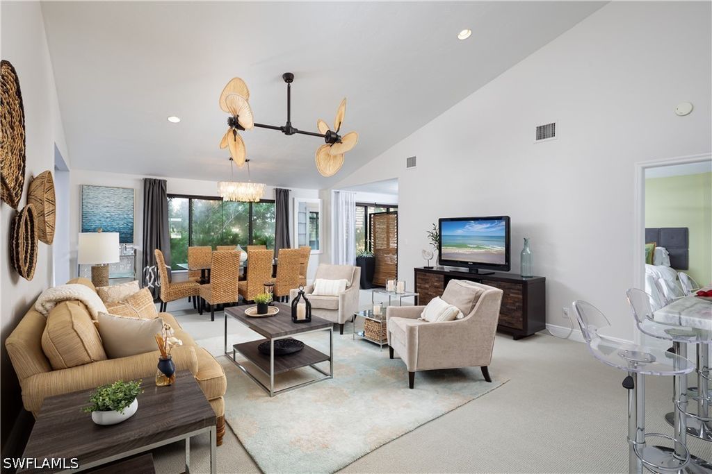508 Ctside Dr E203, Naples