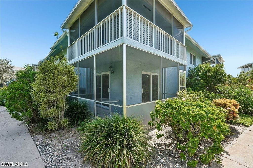 248 Palm Dr 5, Naples